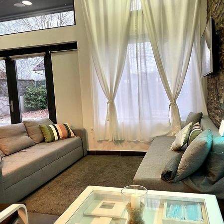 Pepino, Holiday House With A Garden Villa Vrhnika Ngoại thất bức ảnh