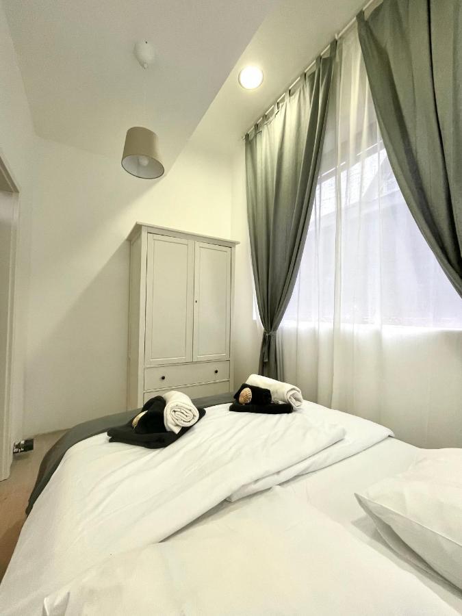 Pepino, Holiday House With A Garden Villa Vrhnika Ngoại thất bức ảnh